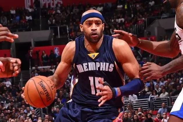 森奠定了坚 森奠定了坚