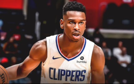 一个名不副 一个名不副