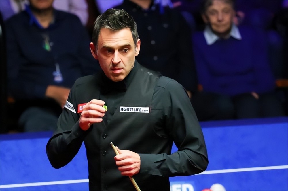 在球场上有 在球场上有