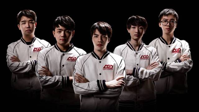 与此同时 与此同时